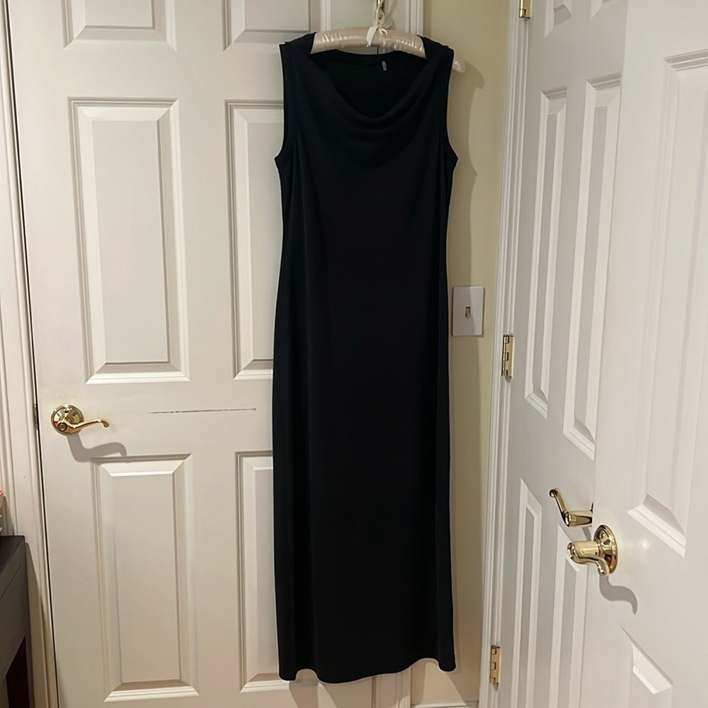 Elie Tahari maxi jersey black dress